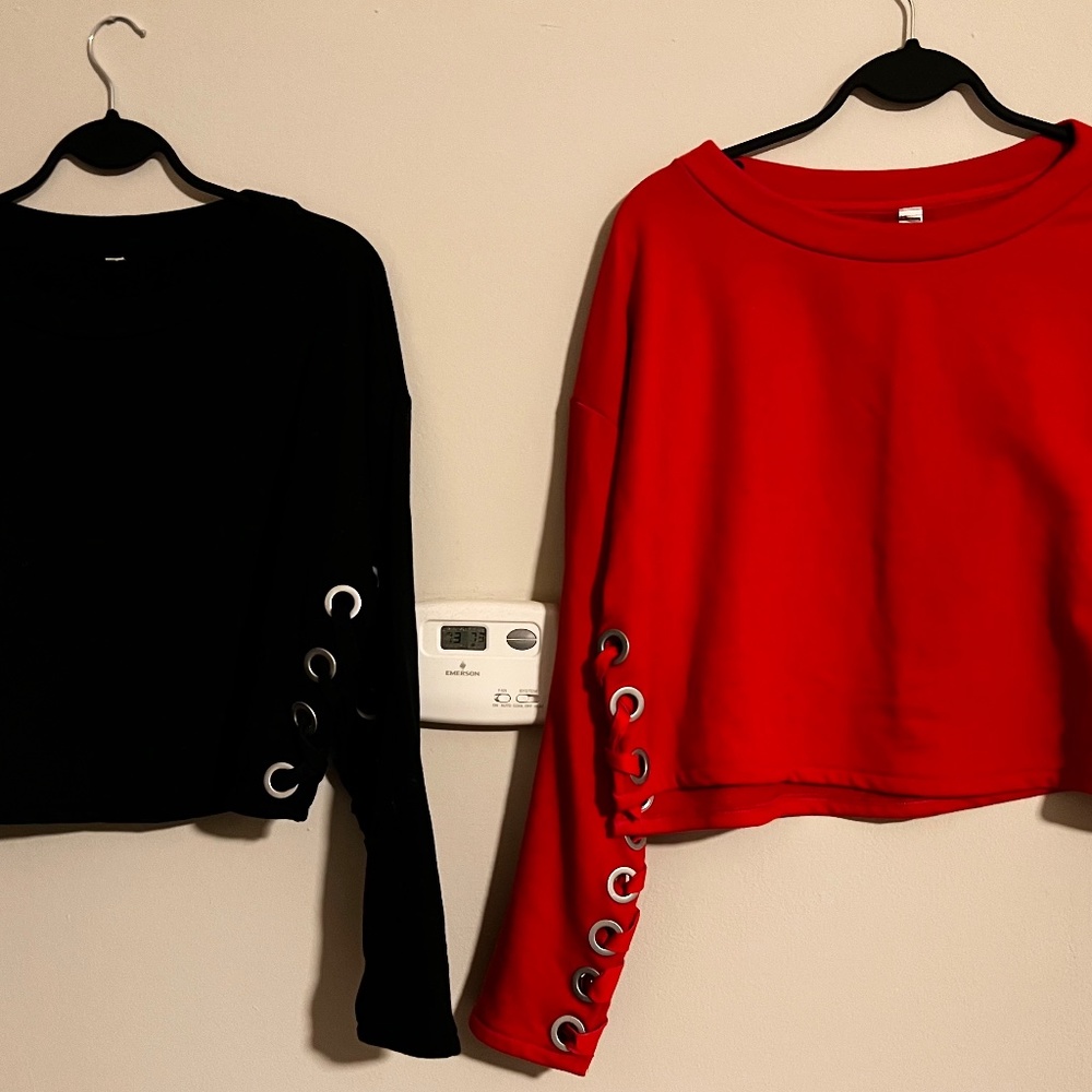 Alo Yoga Suspension Grommet Ribbon Detail Crop Sweaters